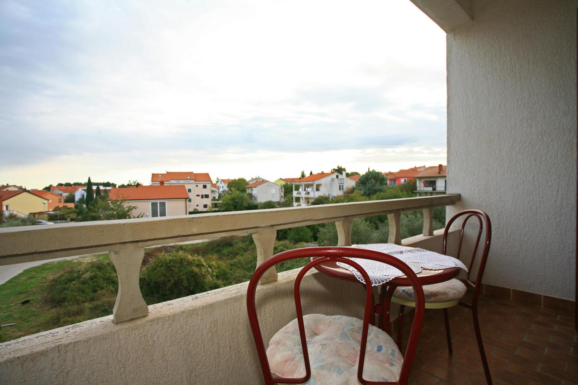 Apartment & Room Dinka, Krk Veglia Exterior foto