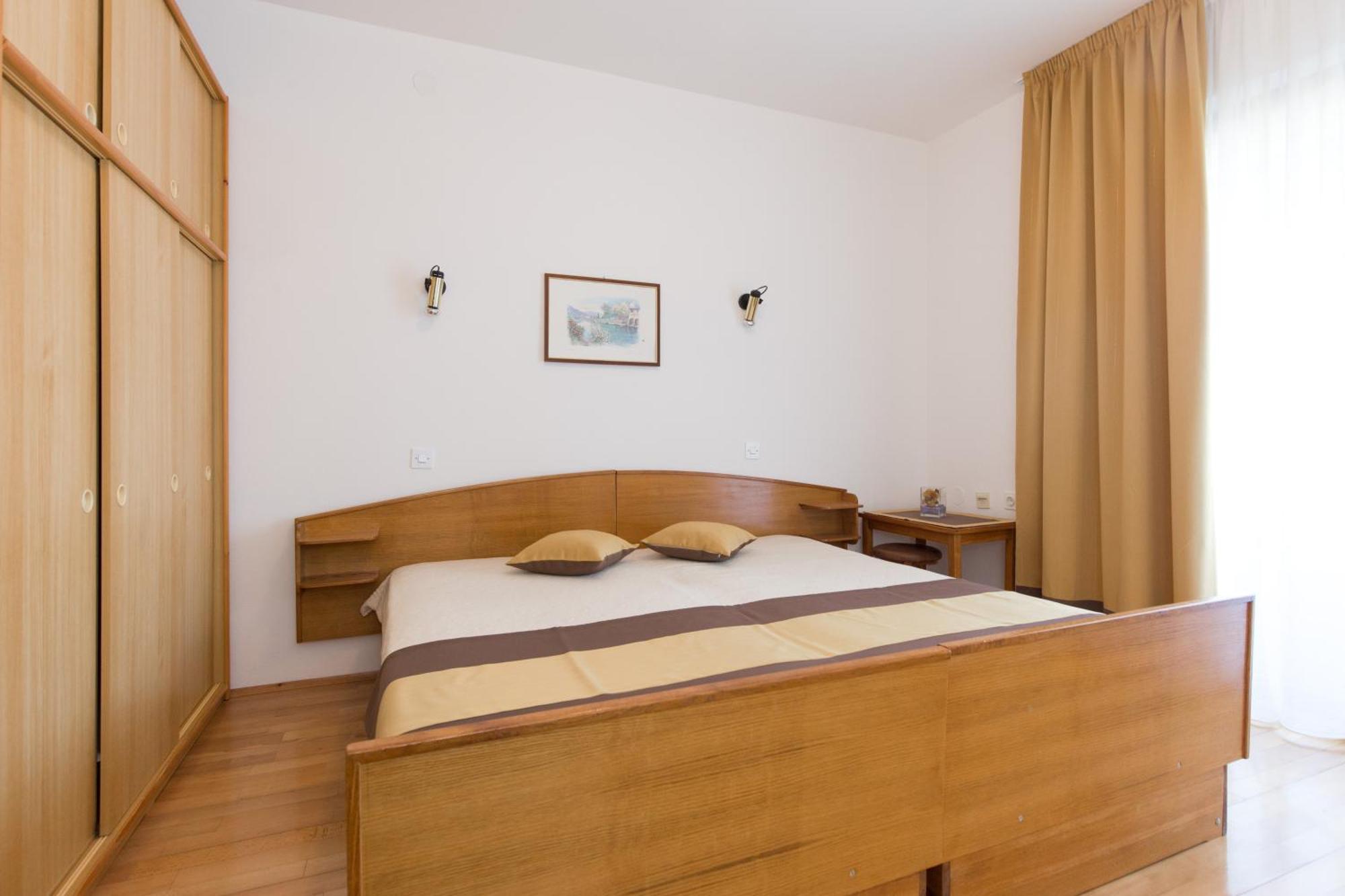 Apartment & Room Dinka, Krk Veglia Cameră foto